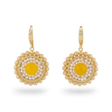 Orecchini a monachella di bronzo con pietre e perline dorato giallo